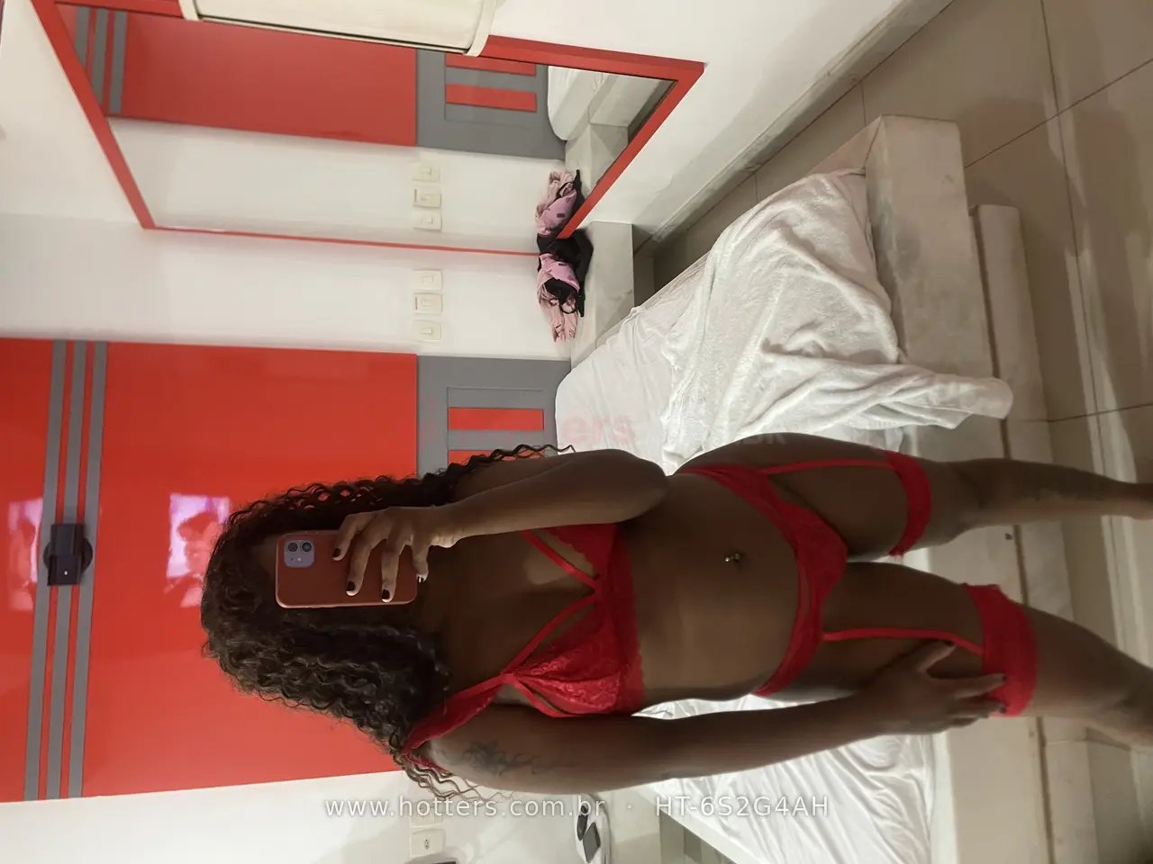 Debora Oficial