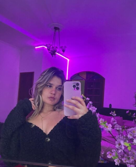 Thays Souza