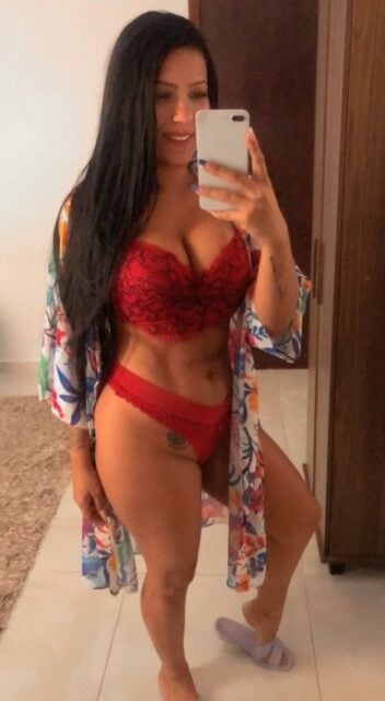 Nina Azevedo