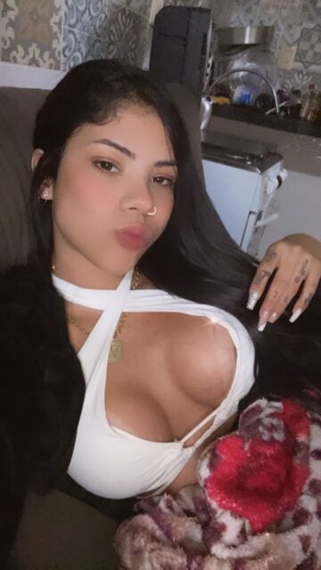 Victória Lins