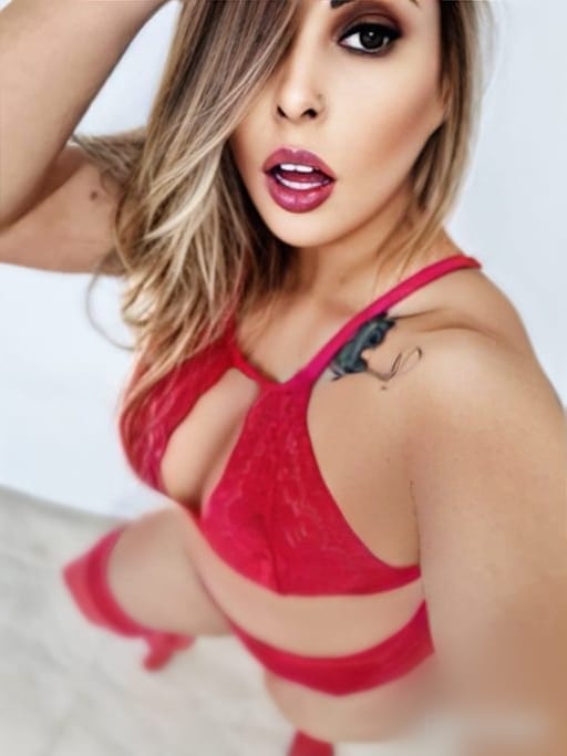 Mia Ferraz