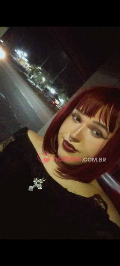 Gótica safadinha  em Seropédica