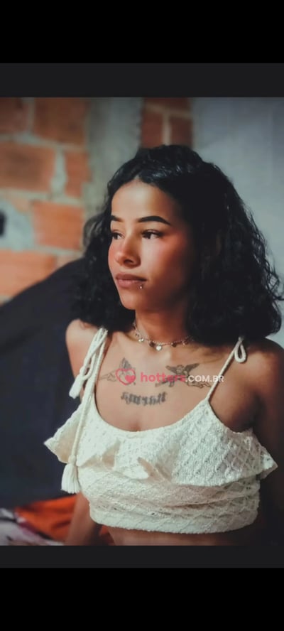Me chamo Milly tenho 22 anos, sou baixinha em Abranches, Curitiba