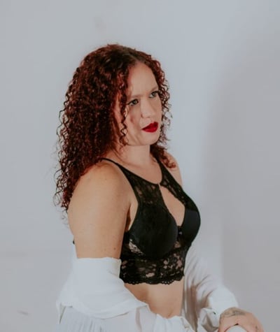 Afrodite Sara em Americana