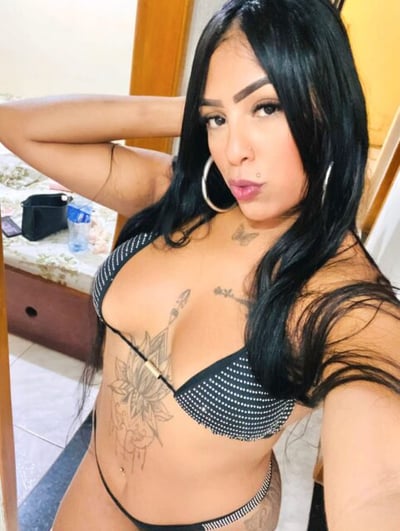 Tiffany Miller  em Paraty