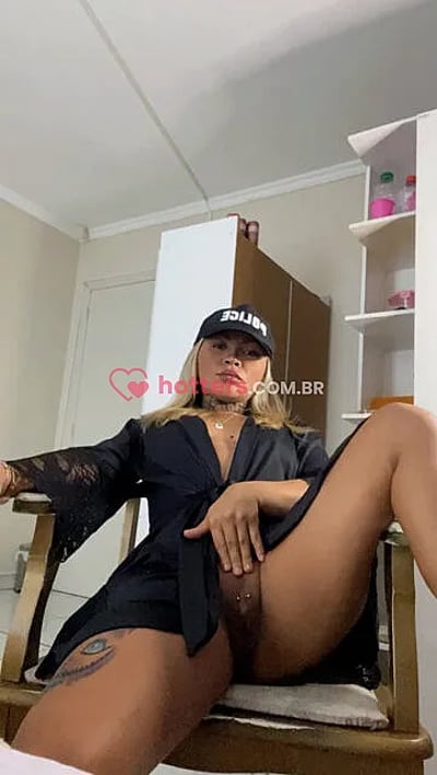 Tayla Petrolina em São José