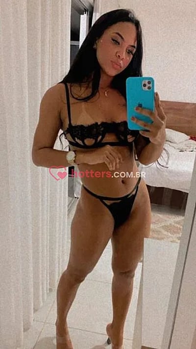 Aryane Reis em Cascavel