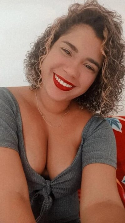 Kênnia Paz em Bairro Novo do Carmelo, Camaragibe