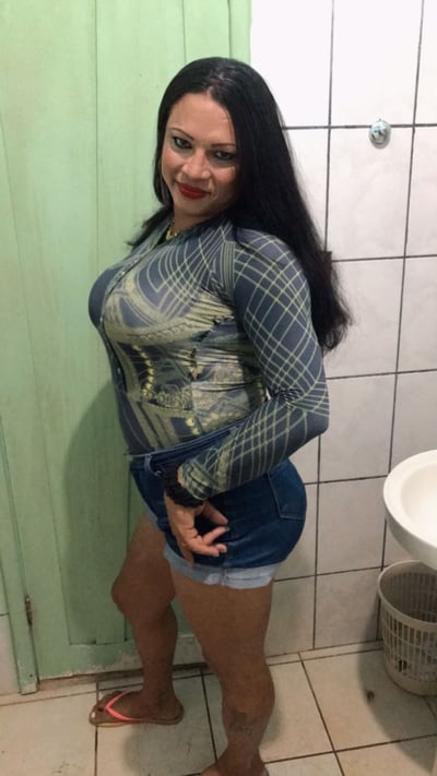 Cintia Calvocante em Machadinho D'Oeste