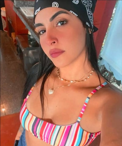 Eduarda  em Armação dos Búzios
