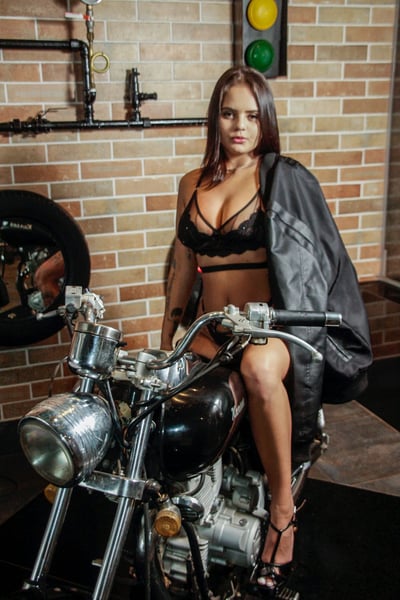 Bruna dior em Poços de Caldas