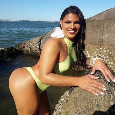 Camila Santos 