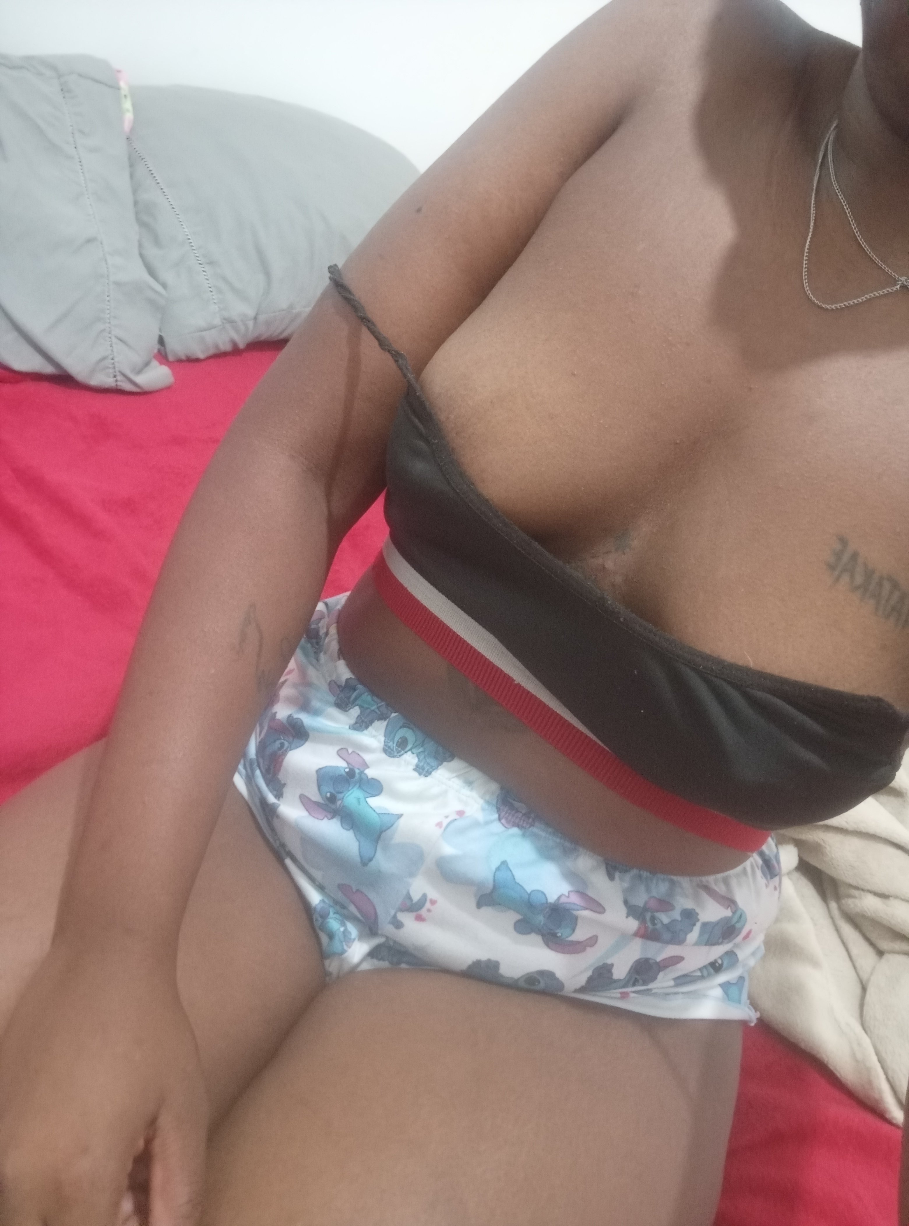Namoradinha carinhosa e sensual