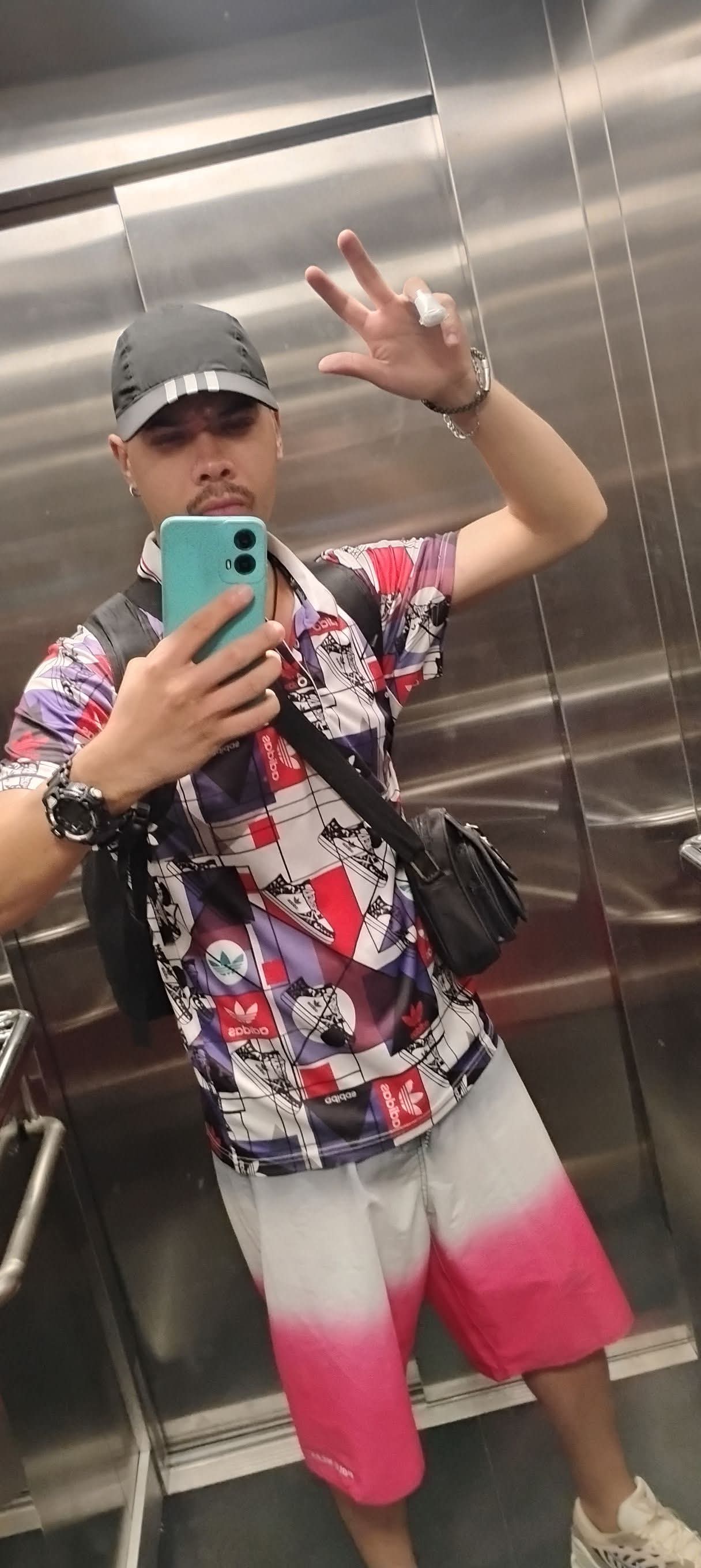 VERSÁTIL DOTADO