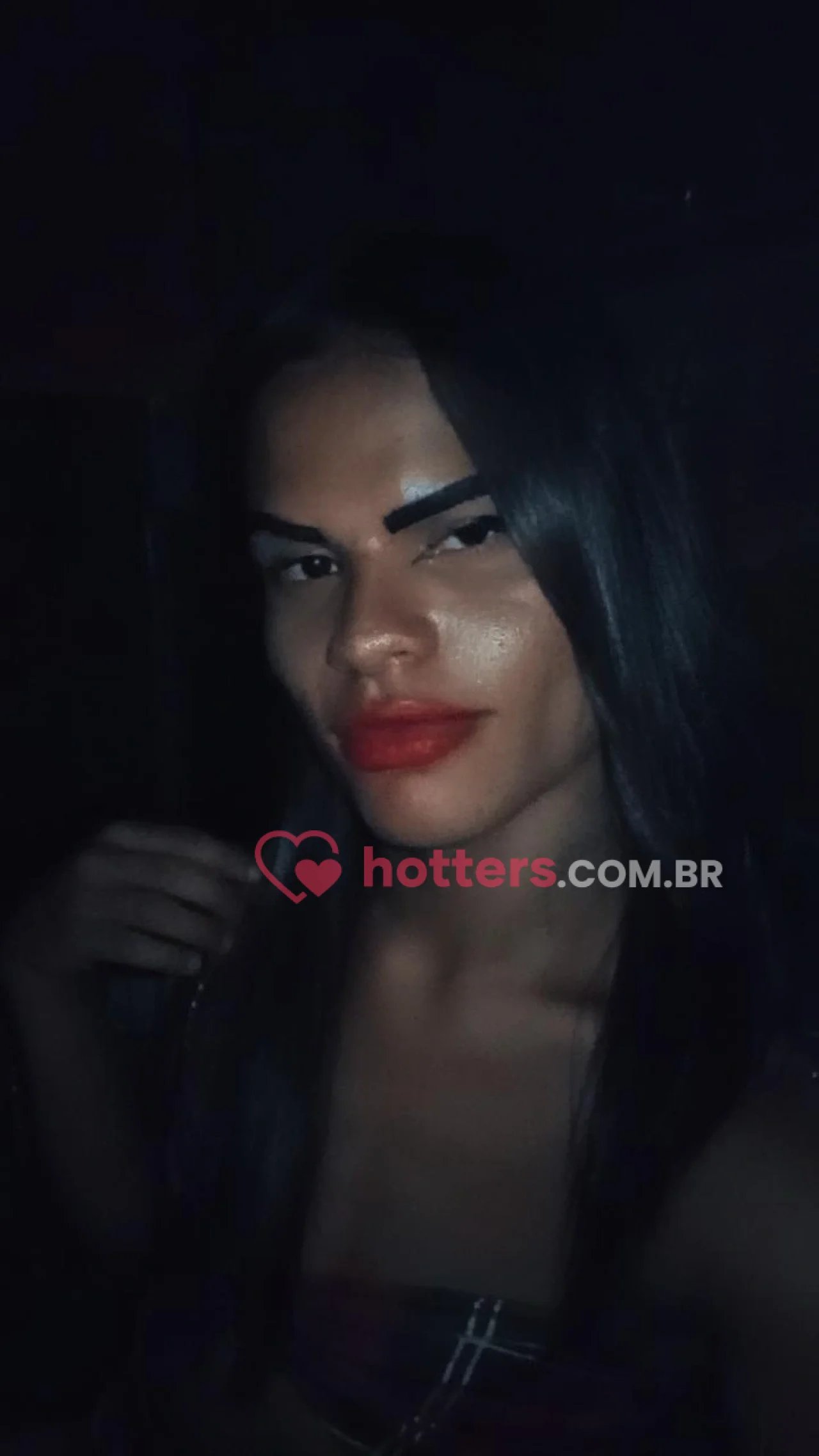 Morena sensual e novinha