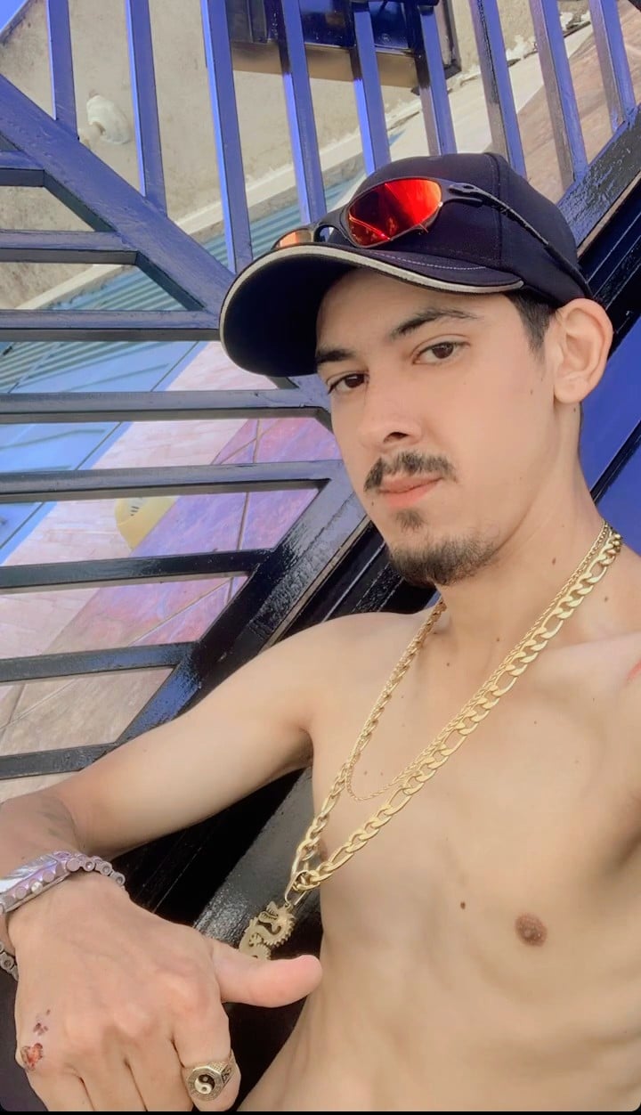 Tá puta com o marido ou quer fazer um sexo no sigilo é só me chamar