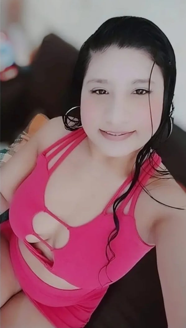 Mel morena tatuada