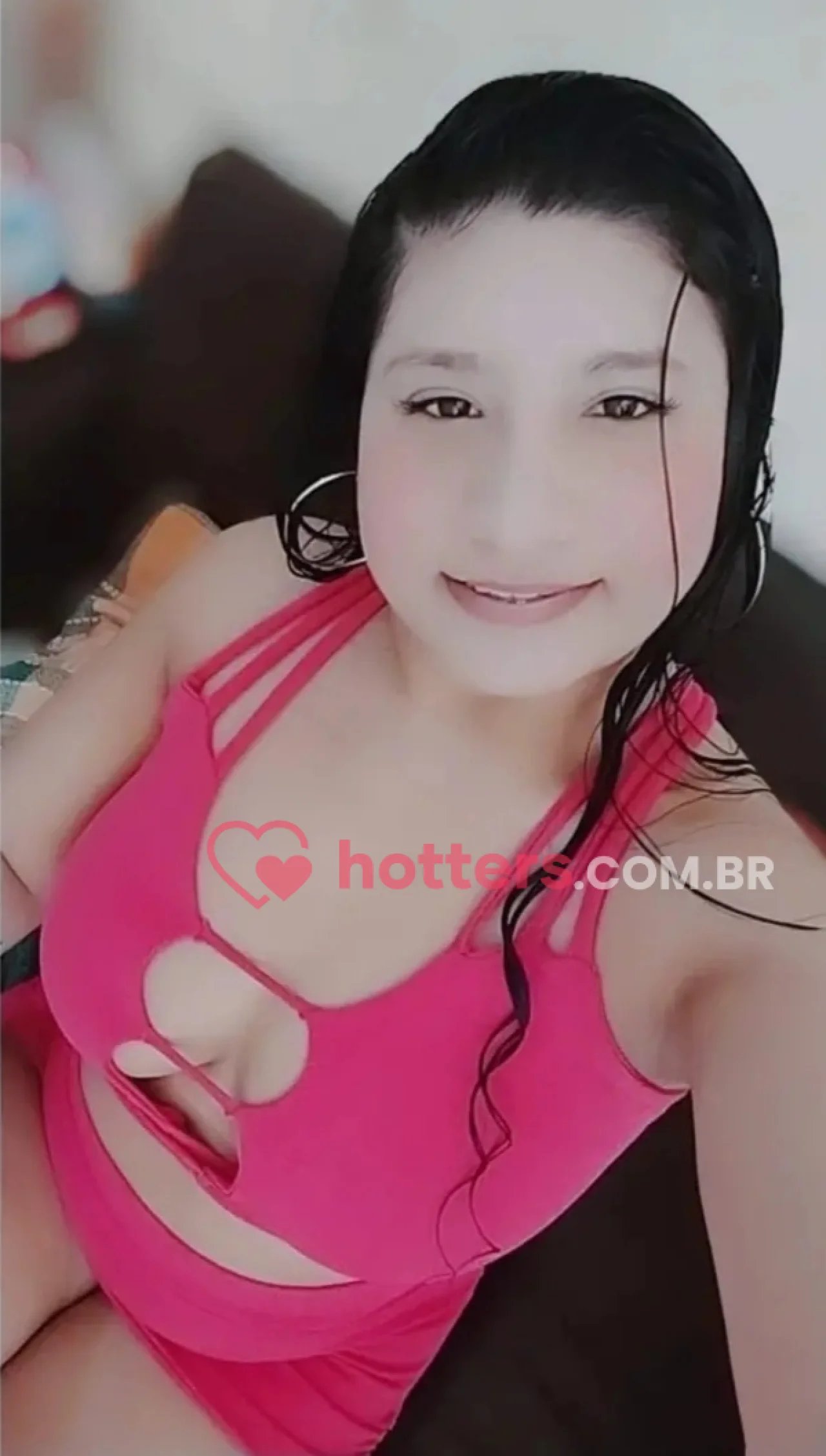 Mel morena tatuada