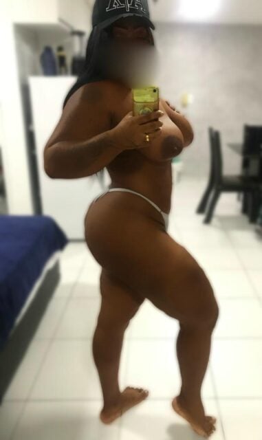 Iza Nunes