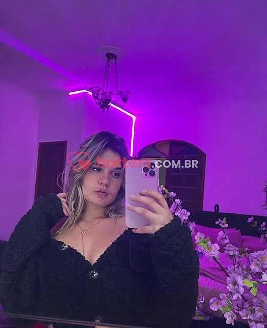 Thays Souza
