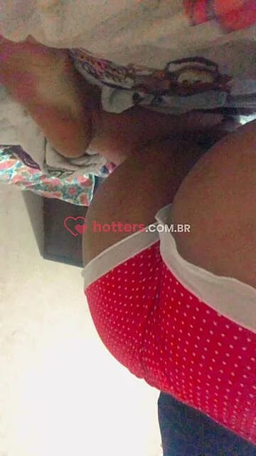 Júlia Oliveira