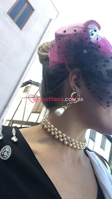 Mistress Penélope 